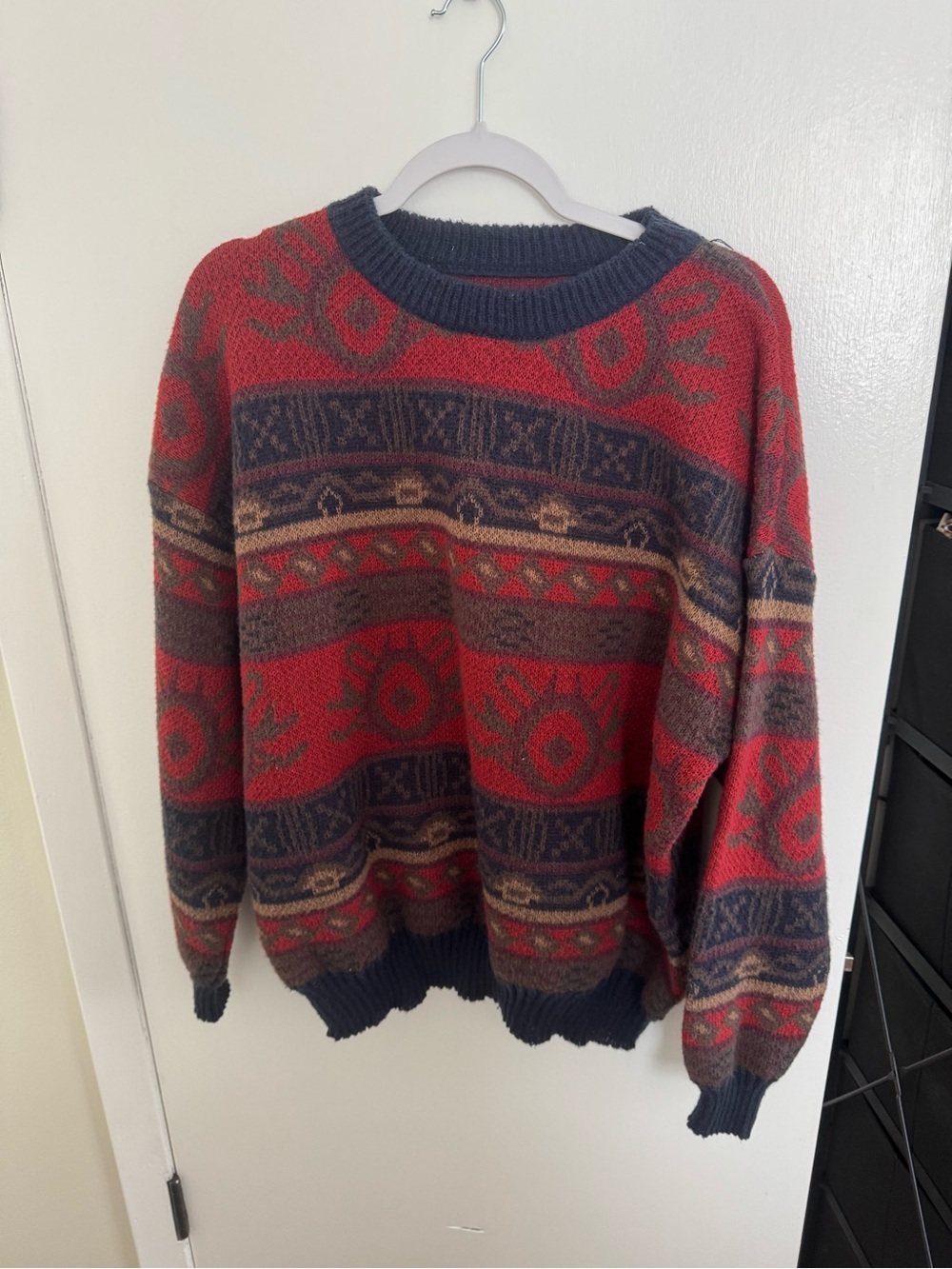Women’s Patterned Crewneck Sweater in Red and Navy